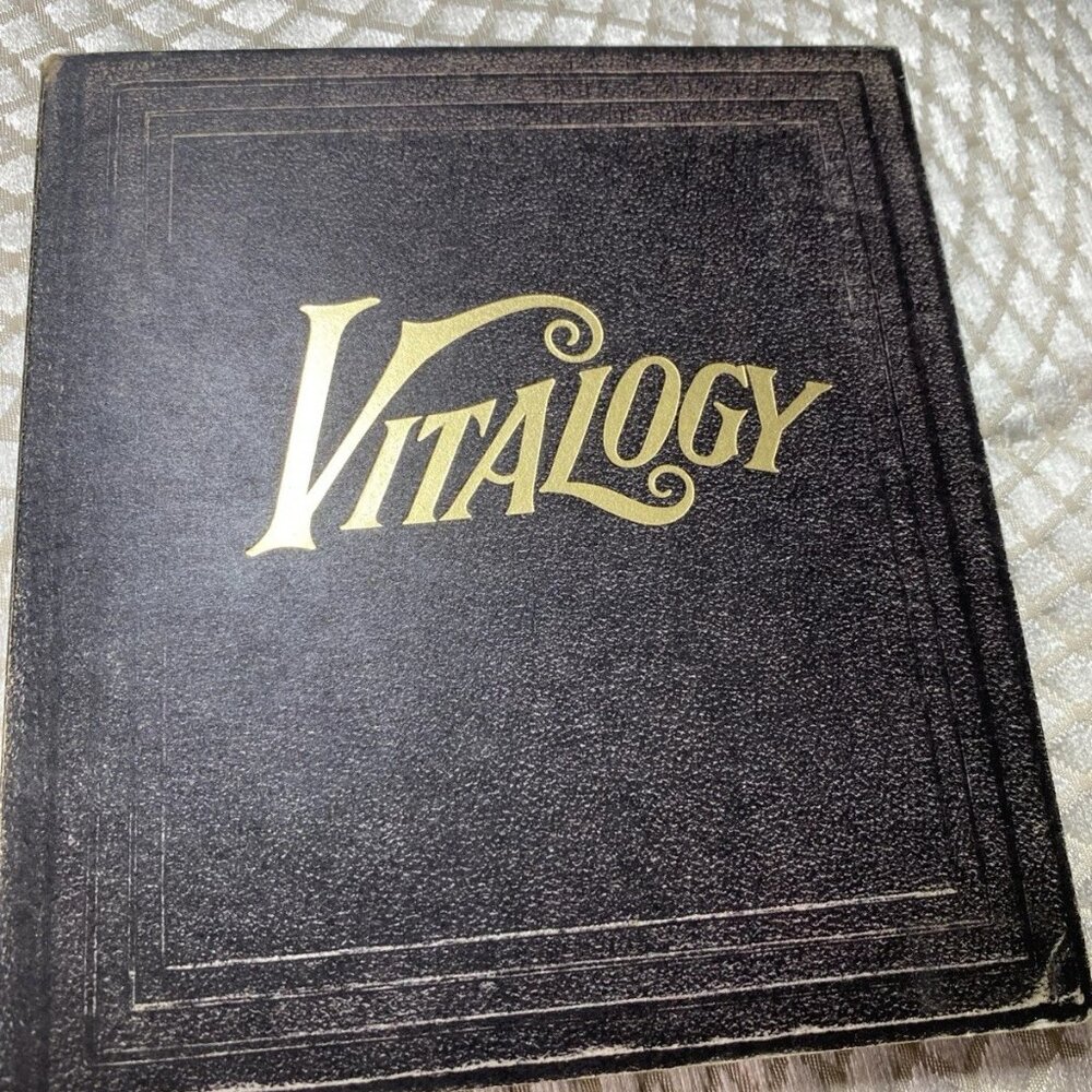 Pearl Jam Vitalogy (Epic Records EK 66900, 1994)Original Book-Style CD Edition